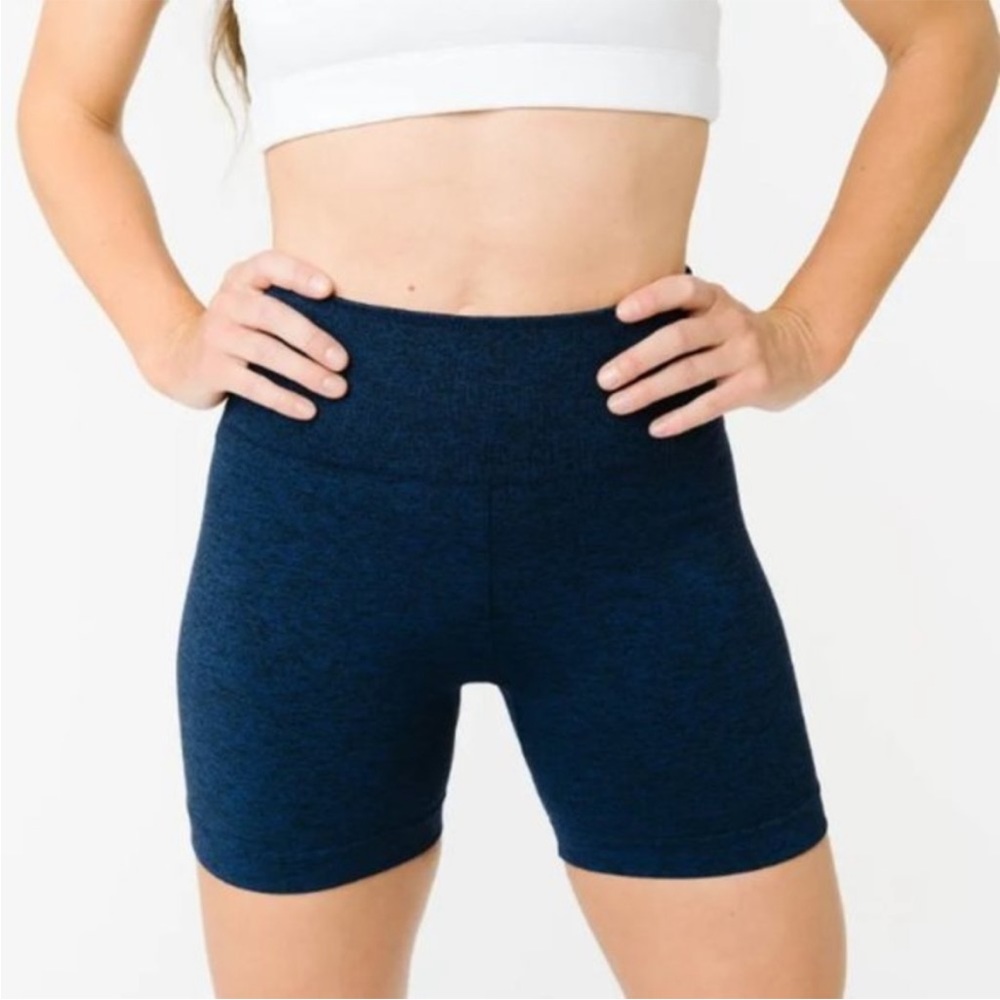 Zyia Active High Waisted Seamless 'Hustle Short' in Dark Navy Size Medium